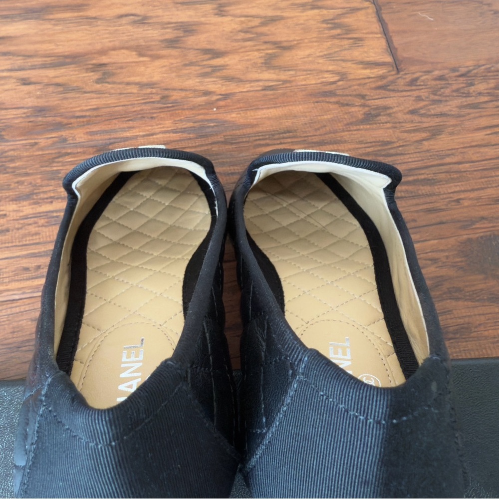 Chanel Black Leather Loafers Moccasins - Picture 3 of 12